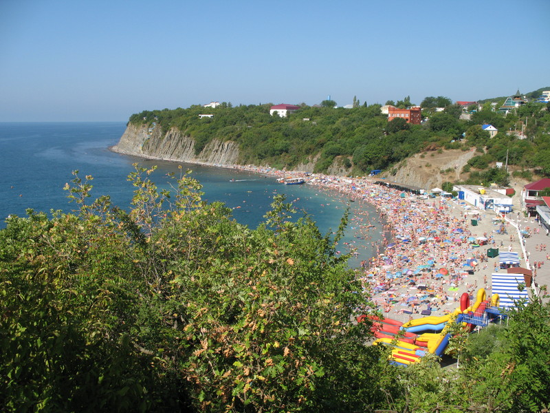 Если Вы - любитель пляжного отдыха, то курортные посёлок Бетта ( Черное море, г. Геленджик).